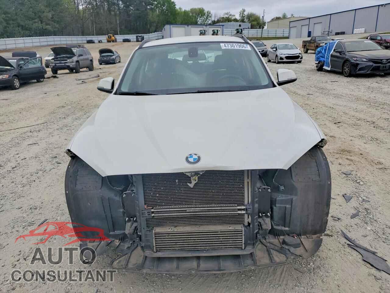 BMW X1 2015 - WBAVL1C56FVY35734