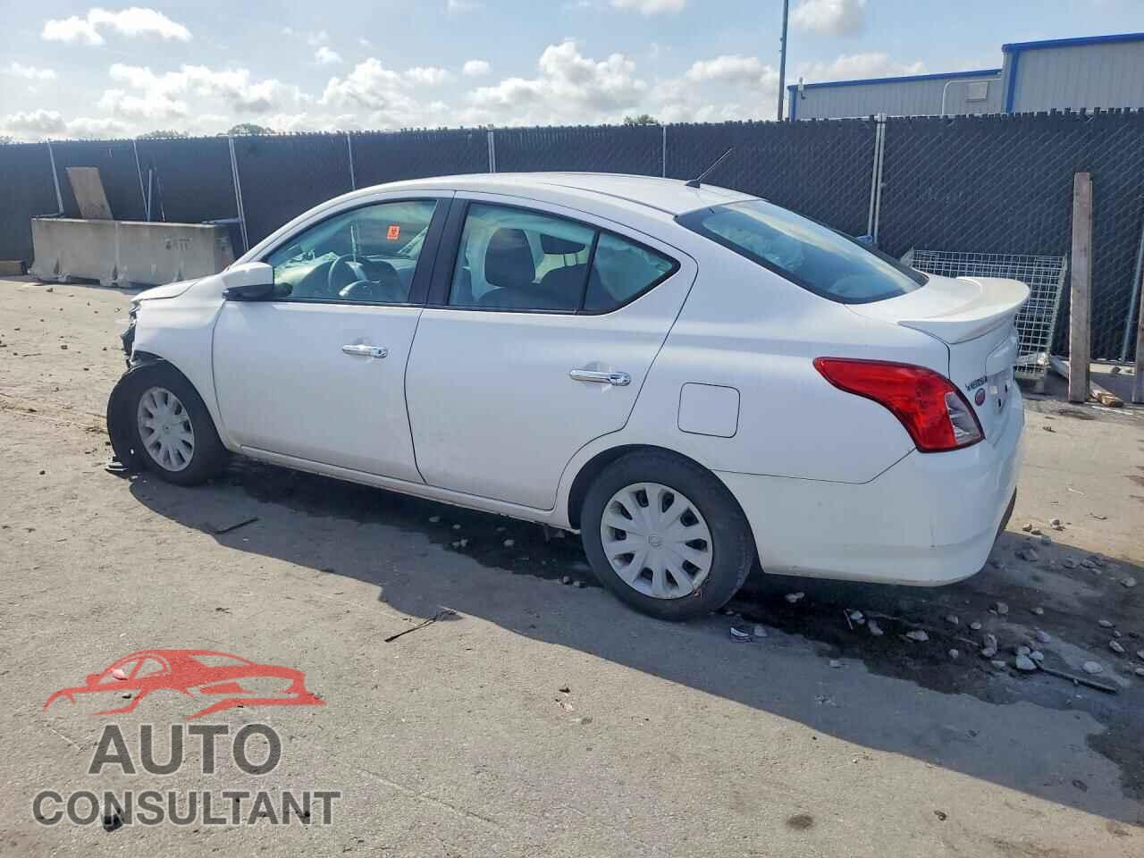 NISSAN VERSA 2019 - 3N1CN7AP3KL852810