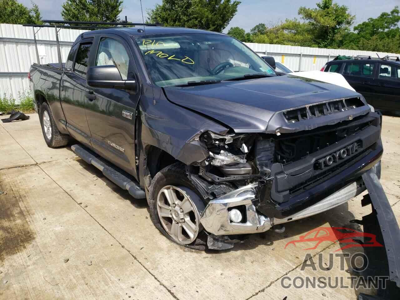 TOYOTA TUNDRA 2016 - 5TFUY5F12GX552950