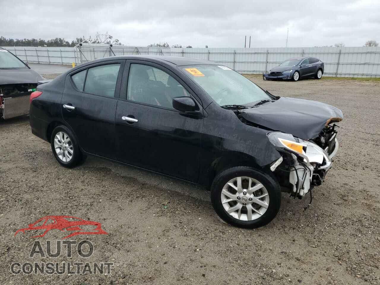 NISSAN VERSA 2017 - 3N1CN7AP3HL879529