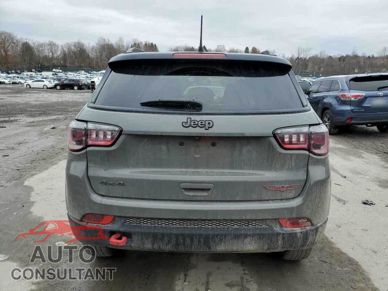 JEEP COMPASS 2022 - 3C4NJDDB5NT176039