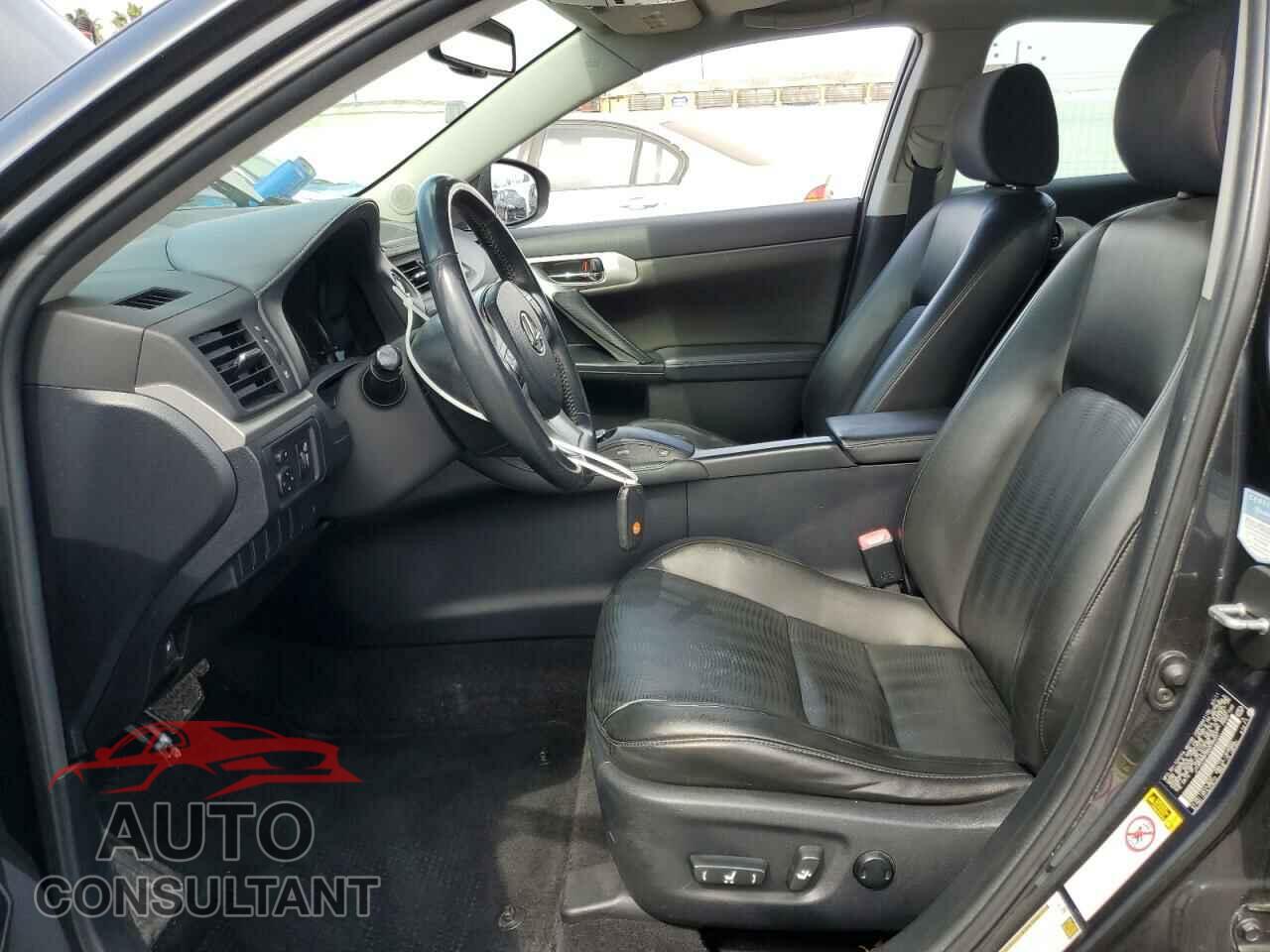 LEXUS CT 200 2011 - JTHKD5BH5B2035541