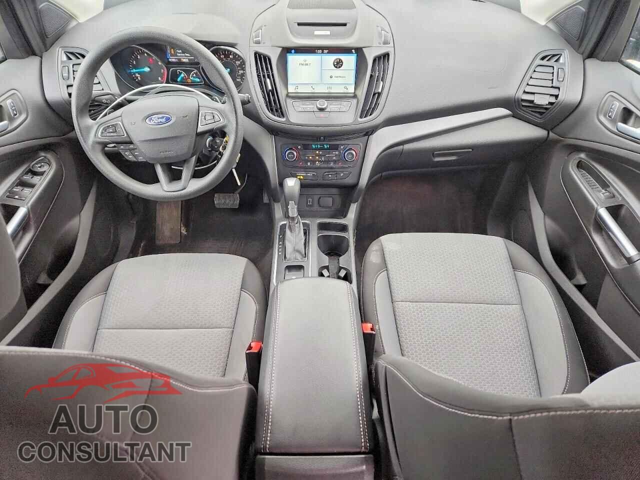 FORD ESCAPE 2017 - 1FMCU0GD6HUE46292