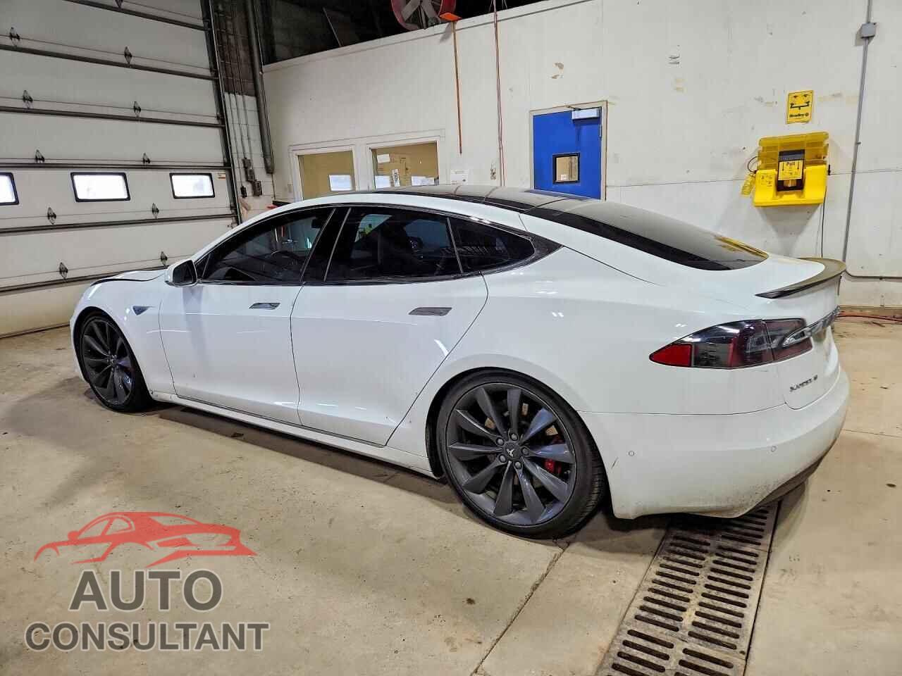 TESLA MODEL S 2016 - 5YJSA1E46GF155204