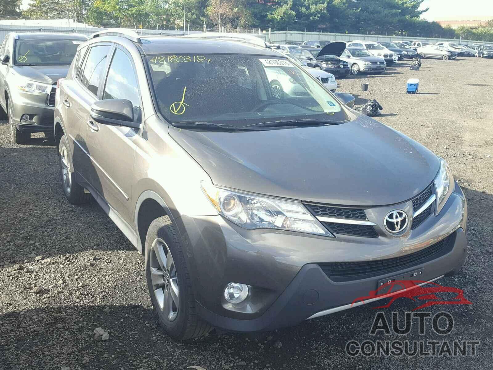 TOYOTA RAV4 XLE 2015 - 2T3RFREV5FW330641