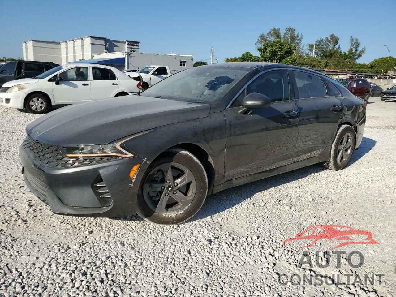 KIA K5 2022 - 5XXG14J23NG117130
