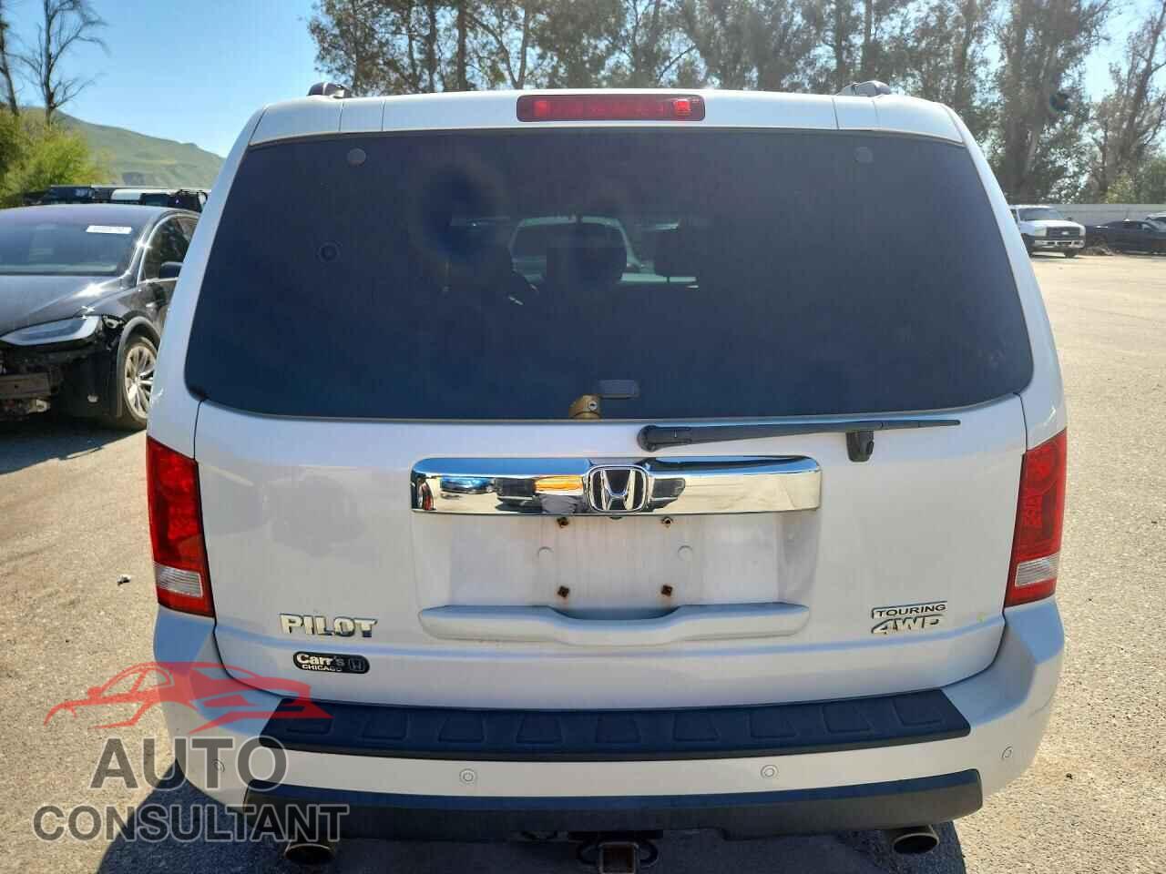 HONDA PILOT 2011 - 5FNYF4H96BB025291