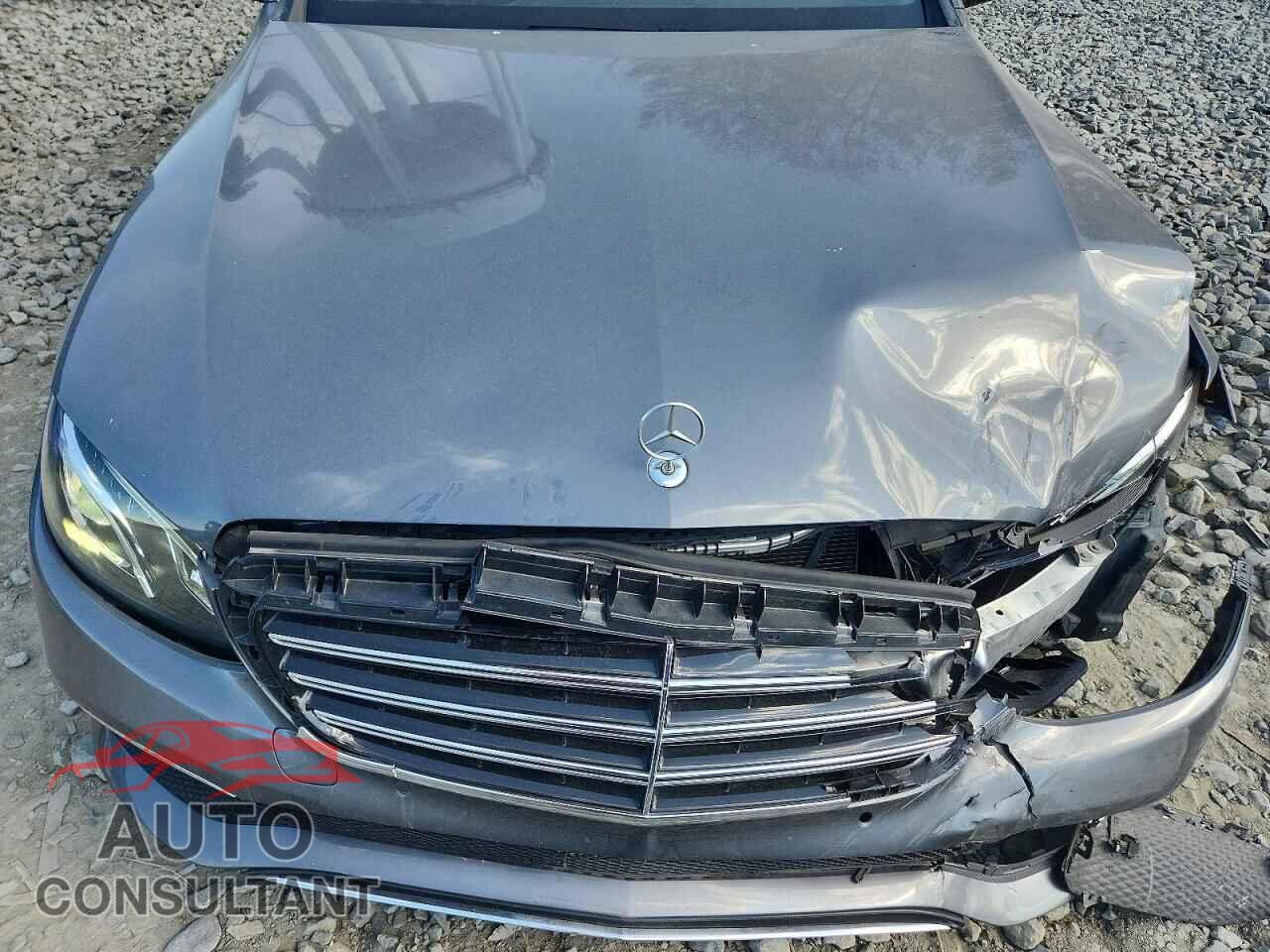 MERCEDES-BENZ E-CLASS 2017 - WDDZF4KB7HA131109