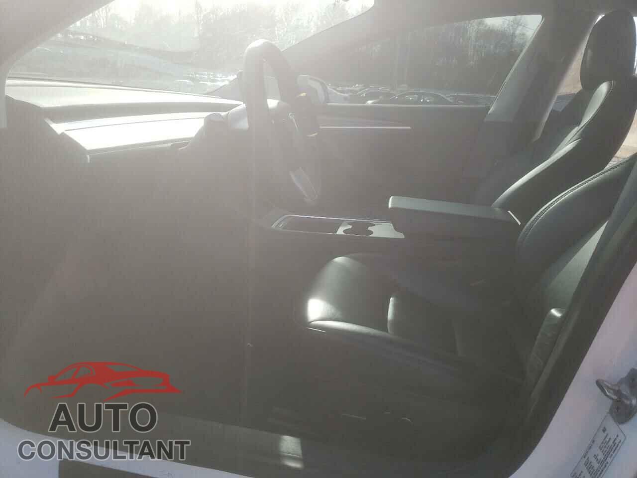 TESLA MODEL 3 2022 - 5YJ3E1EB2NF246216