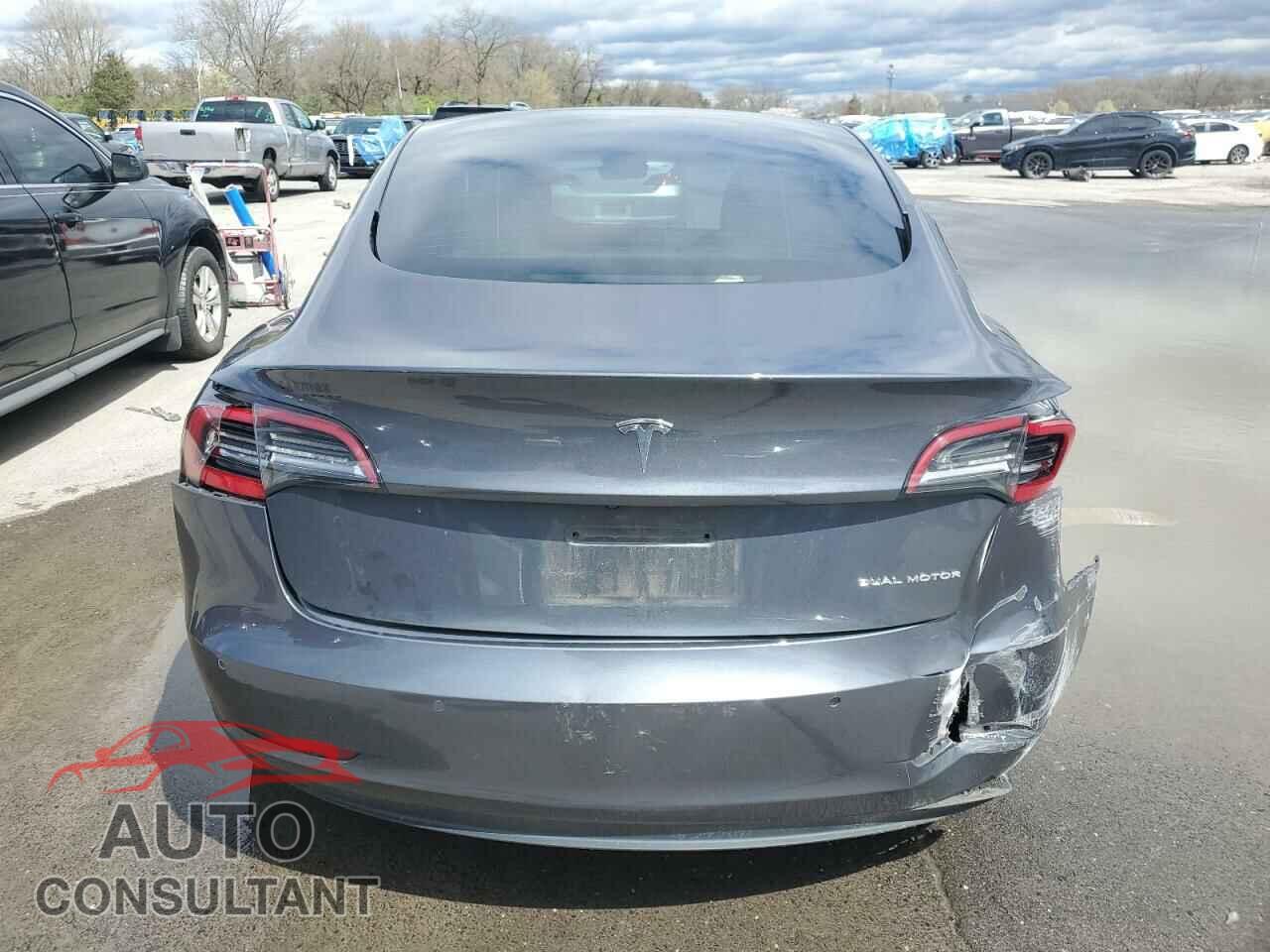 TESLA MODEL 3 2021 - 5YJ3E1EB5MF045845