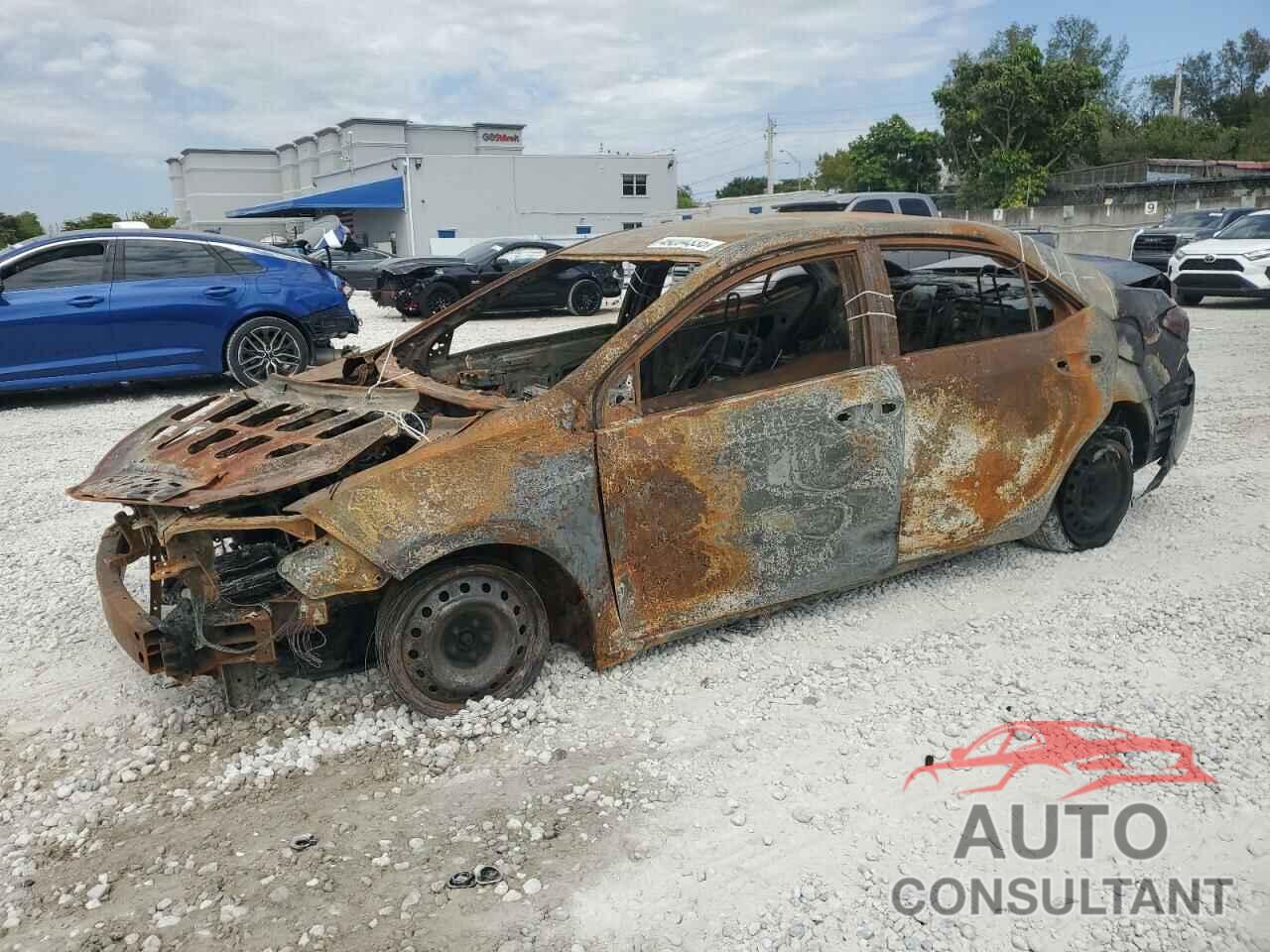 TOYOTA COROLLA 2019 - 5YFBURHE3KP935880