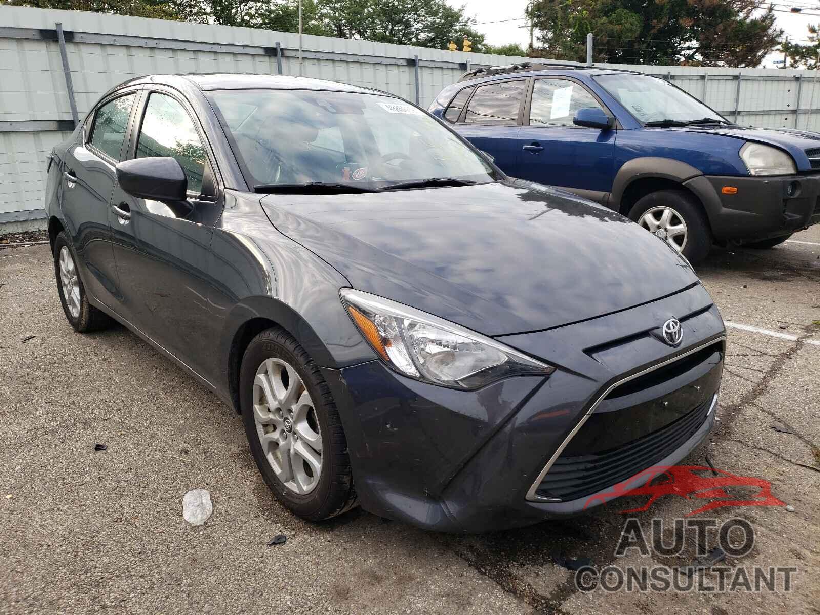 TOYOTA YARIS 2017 - 3MYDLBYVXHY182877