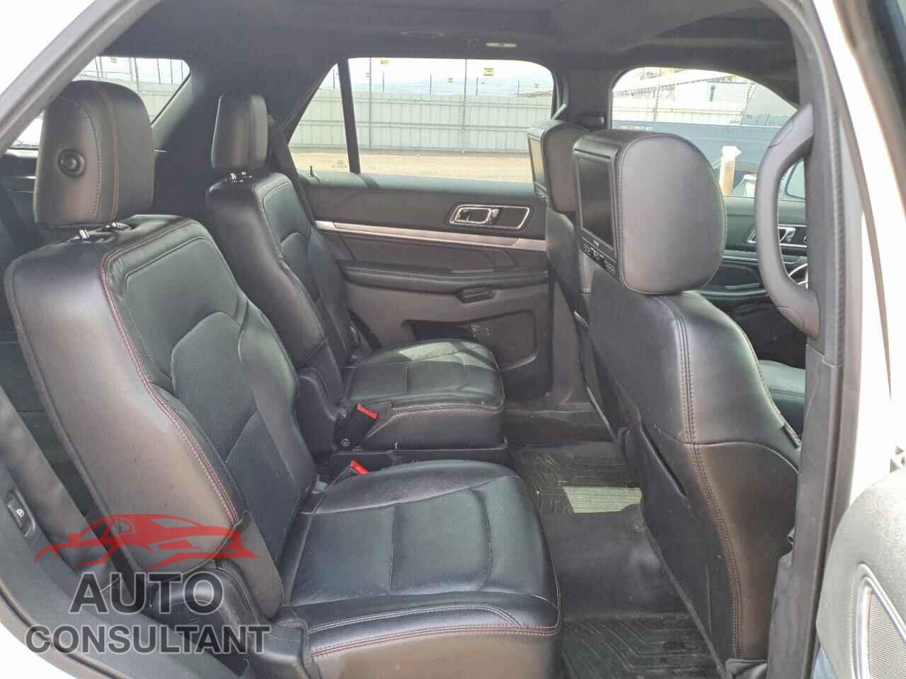 FORD EXPLORER 2018 - 1FM5K8GT7JGB31073