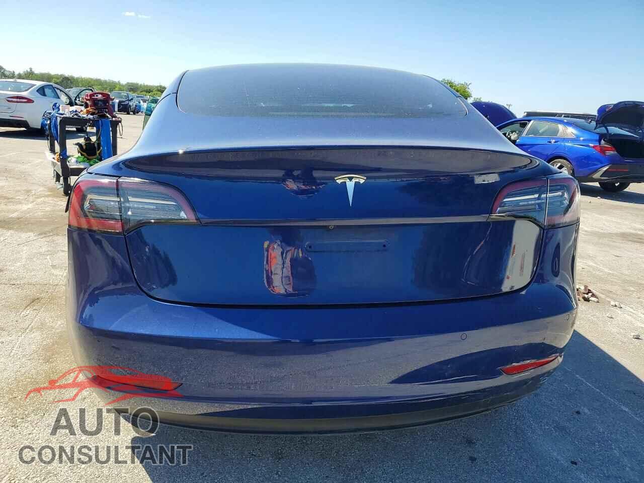 TESLA MODEL 3 2022 - 5YJ3E1EA7NF301945