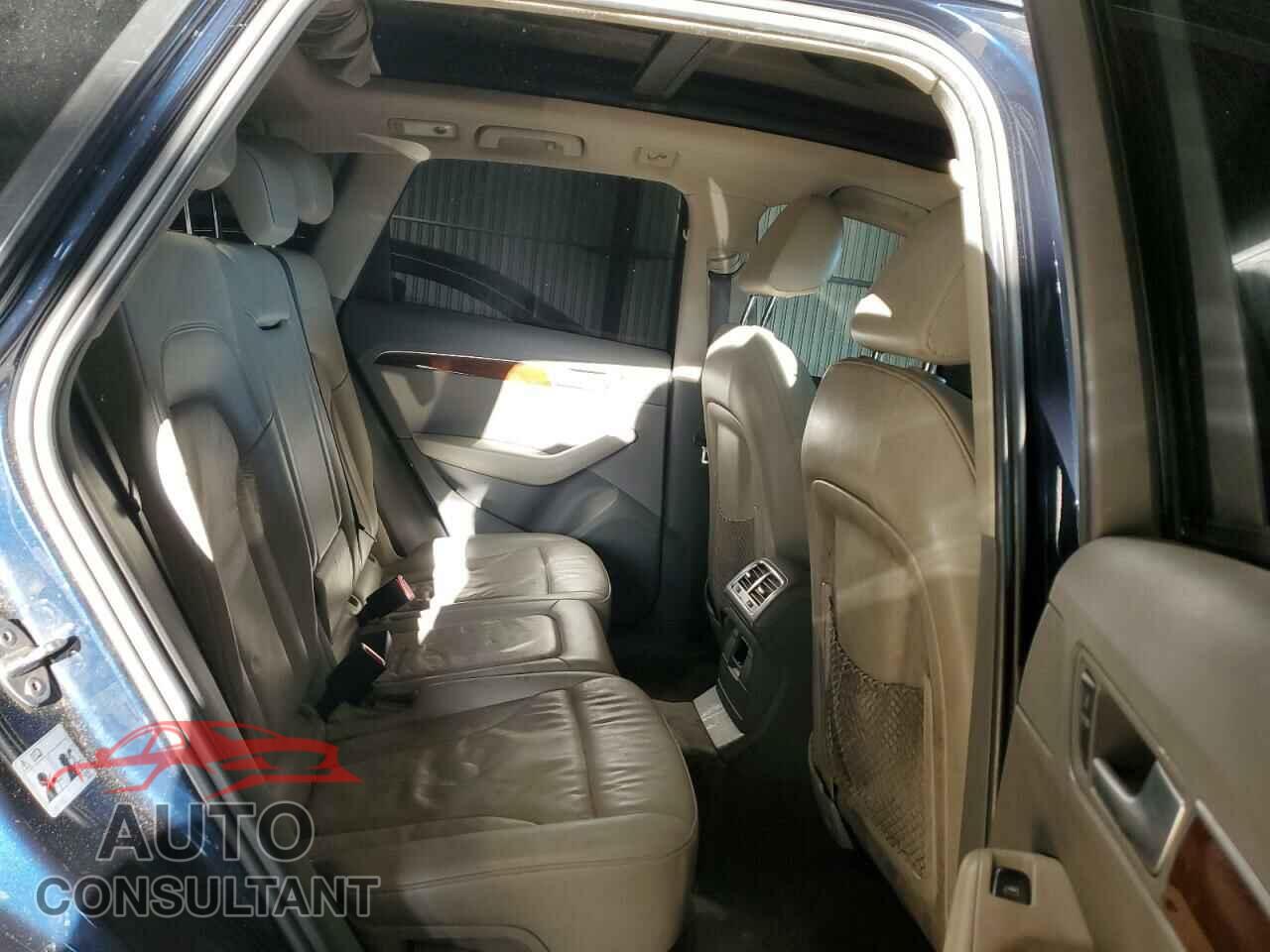 AUDI Q5 2010 - WA1LKAFP5AA019098