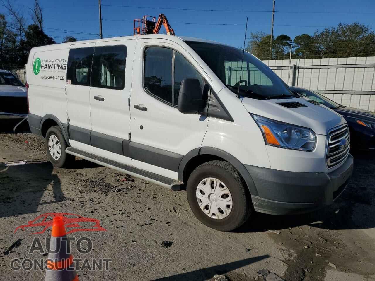 FORD TRANSIT 2018 - 1FTYR1ZM2JKA65233