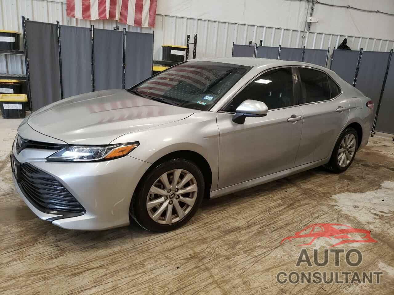 TOYOTA CAMRY 2018 - JTNB11HK4J3010446