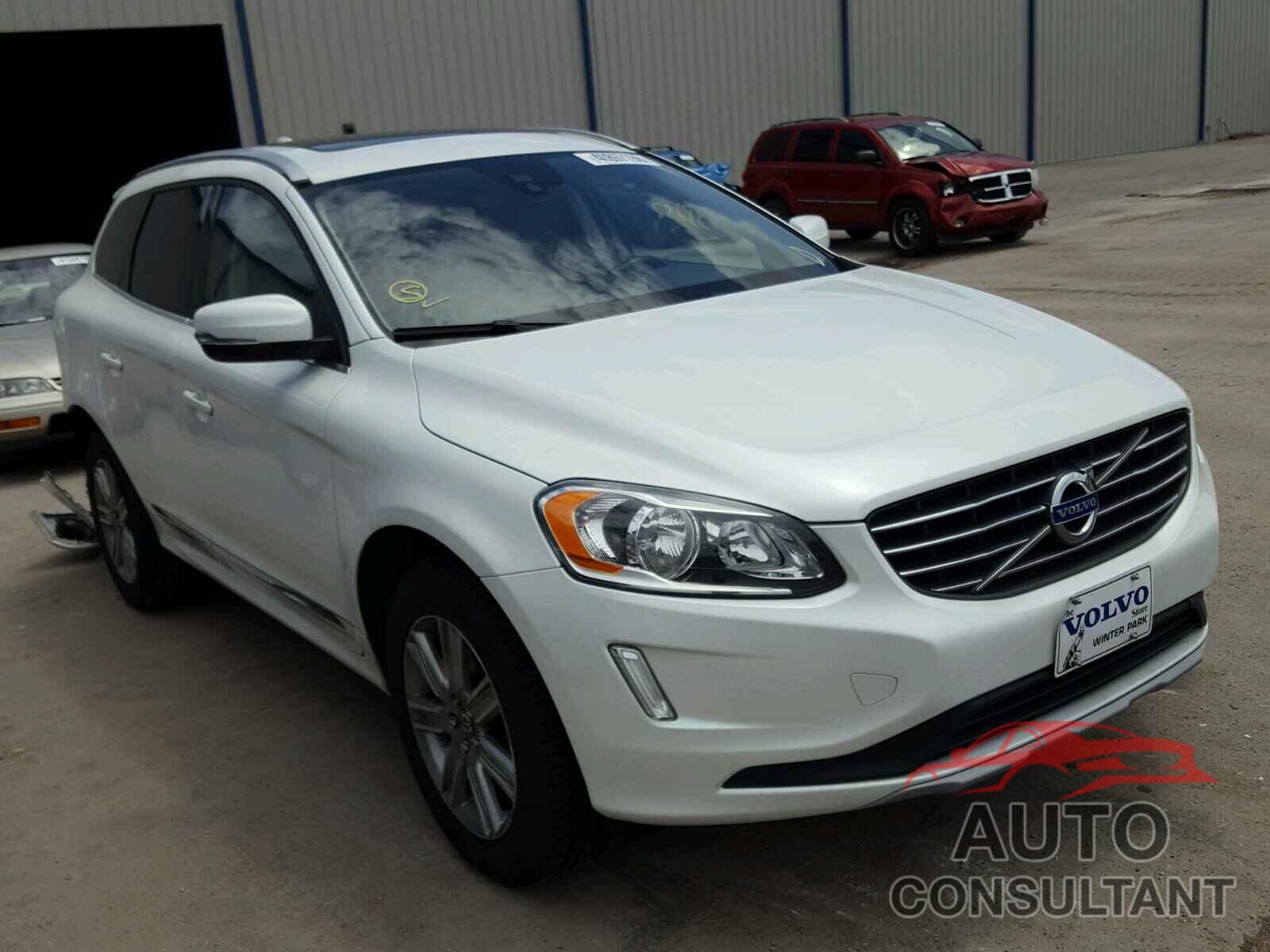 VOLVO XC60 T5 2017 - YV440MDU9H2023103