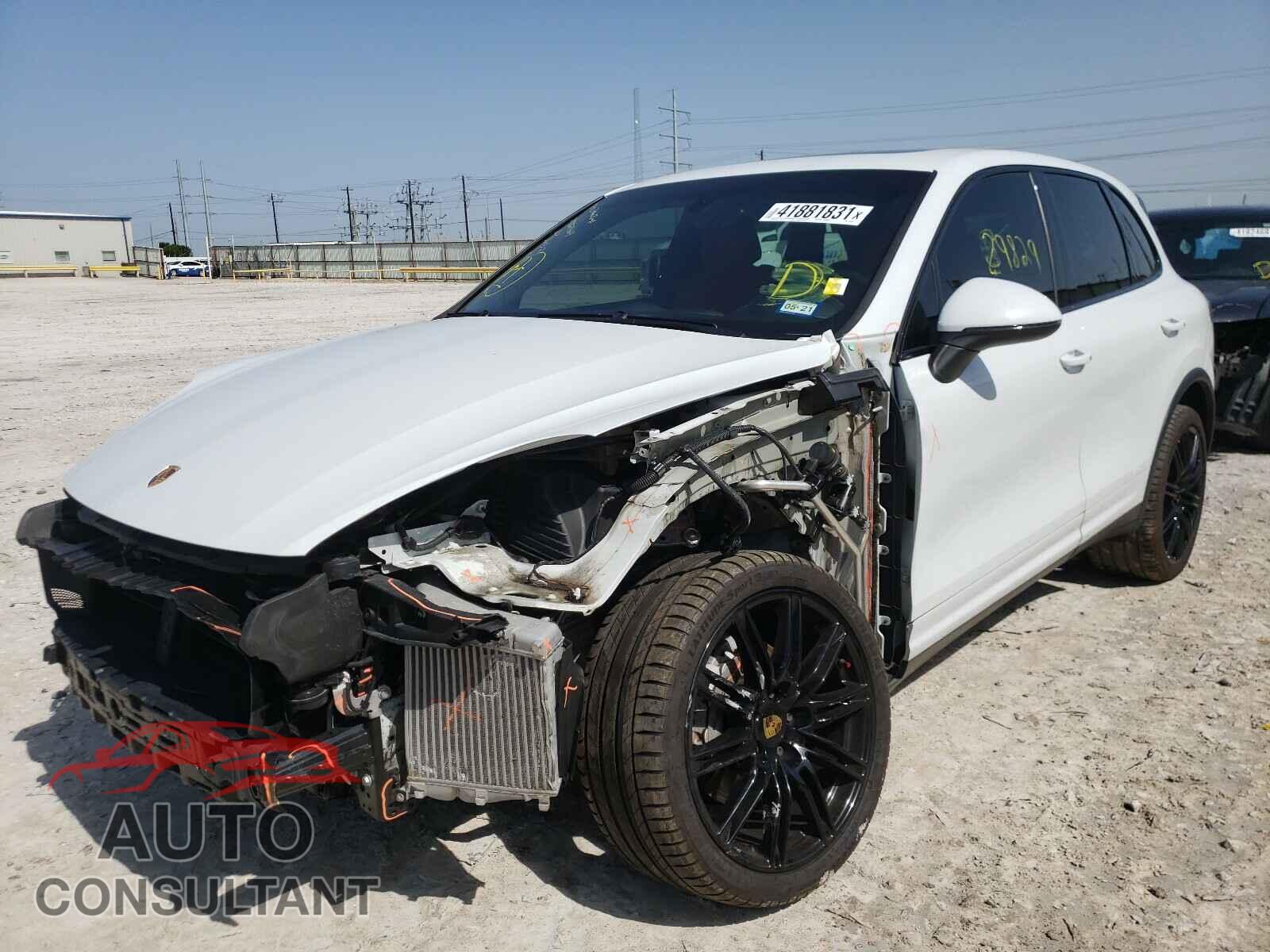 PORSCHE CAYENNE 2017 - WP1AB2A22HLA52698