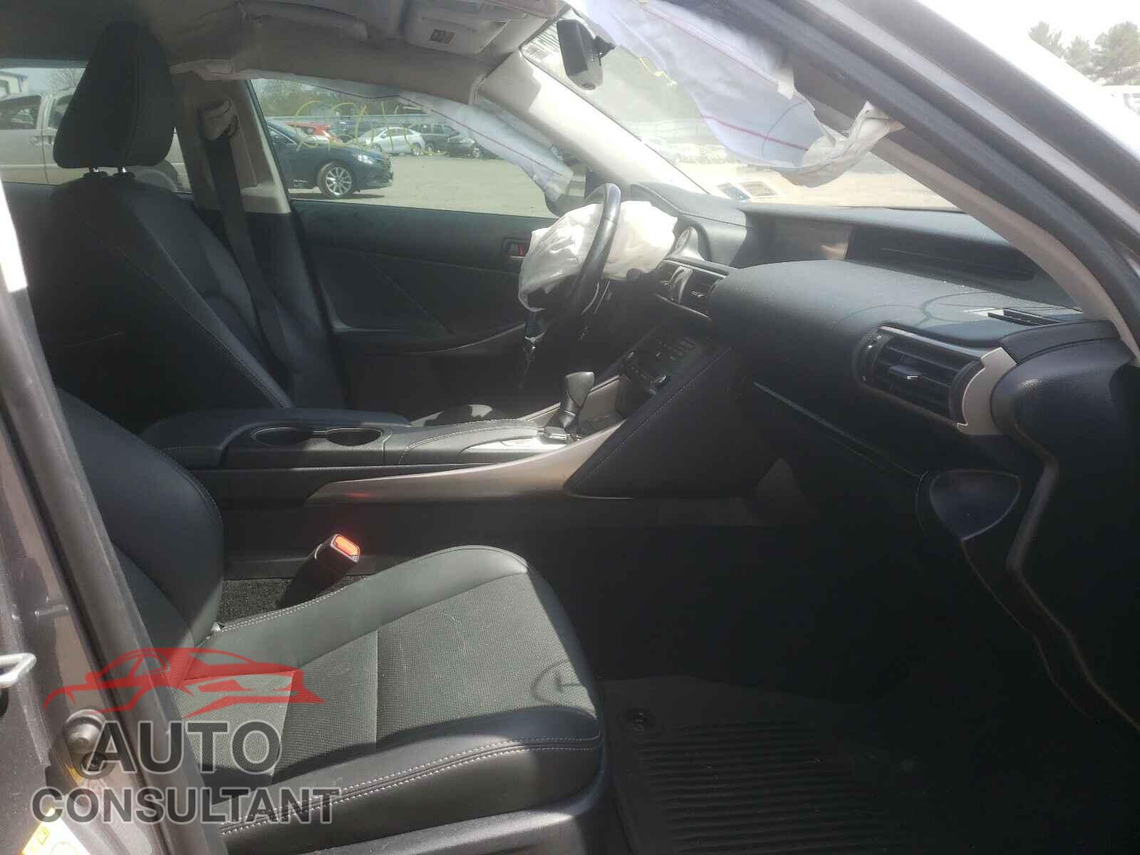 LEXUS IS 2017 - JTHCM1D27H5017331