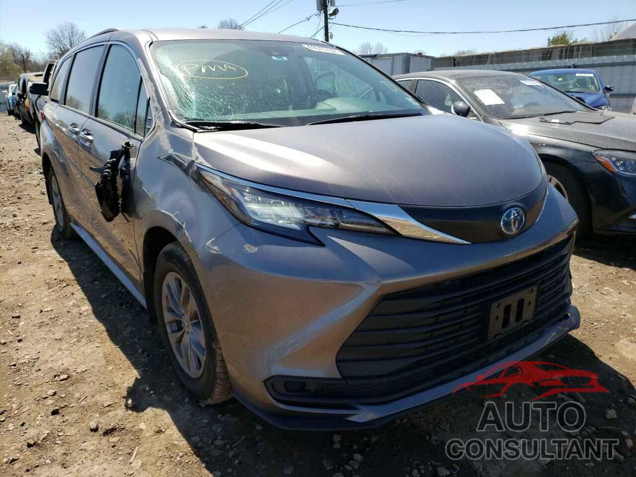 TOYOTA SIENNA 2022 - 5TDKSKFC7NS045330