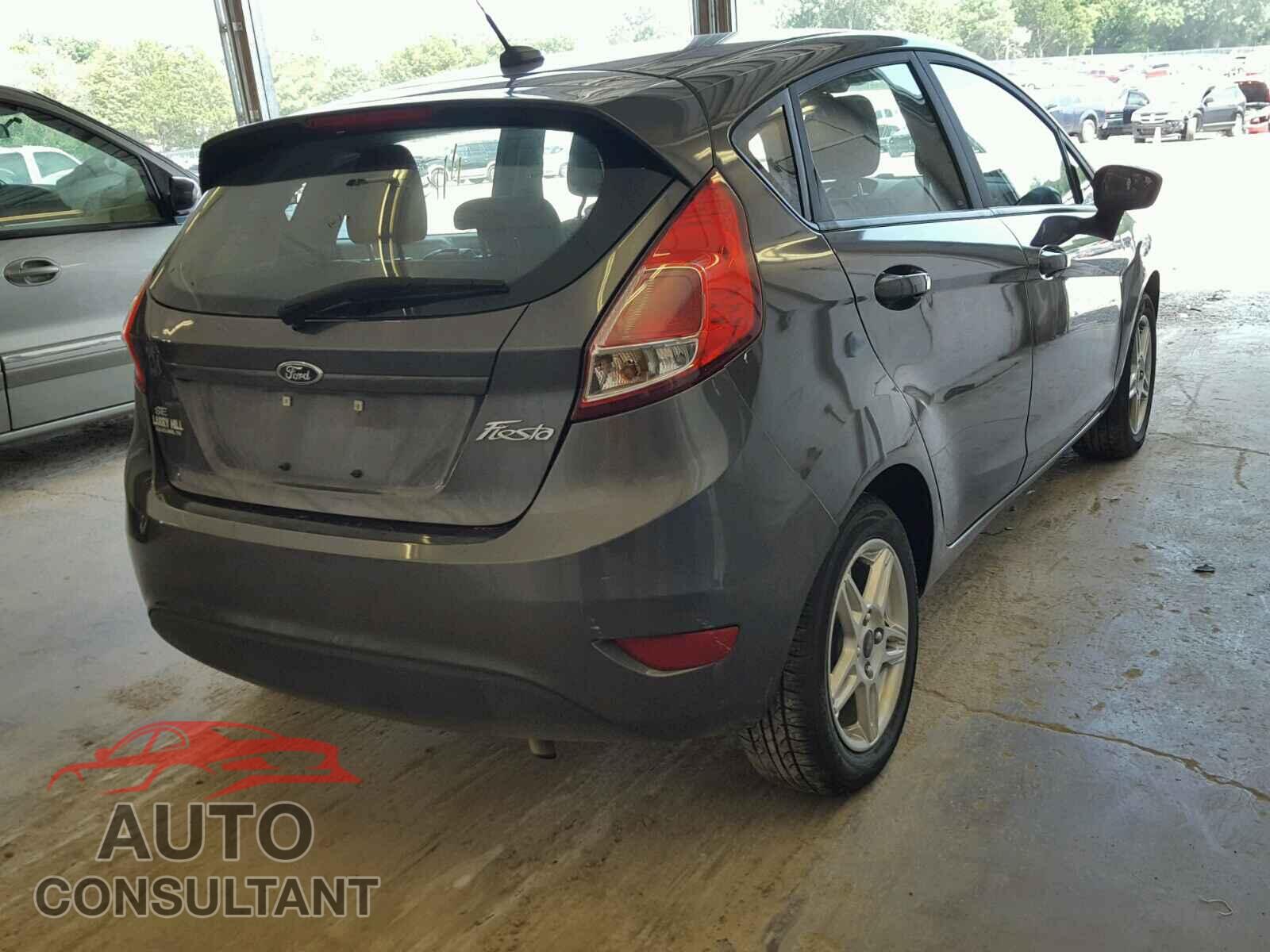 FORD FIESTA SE 2017 - 3FADP4EJ8HM121380