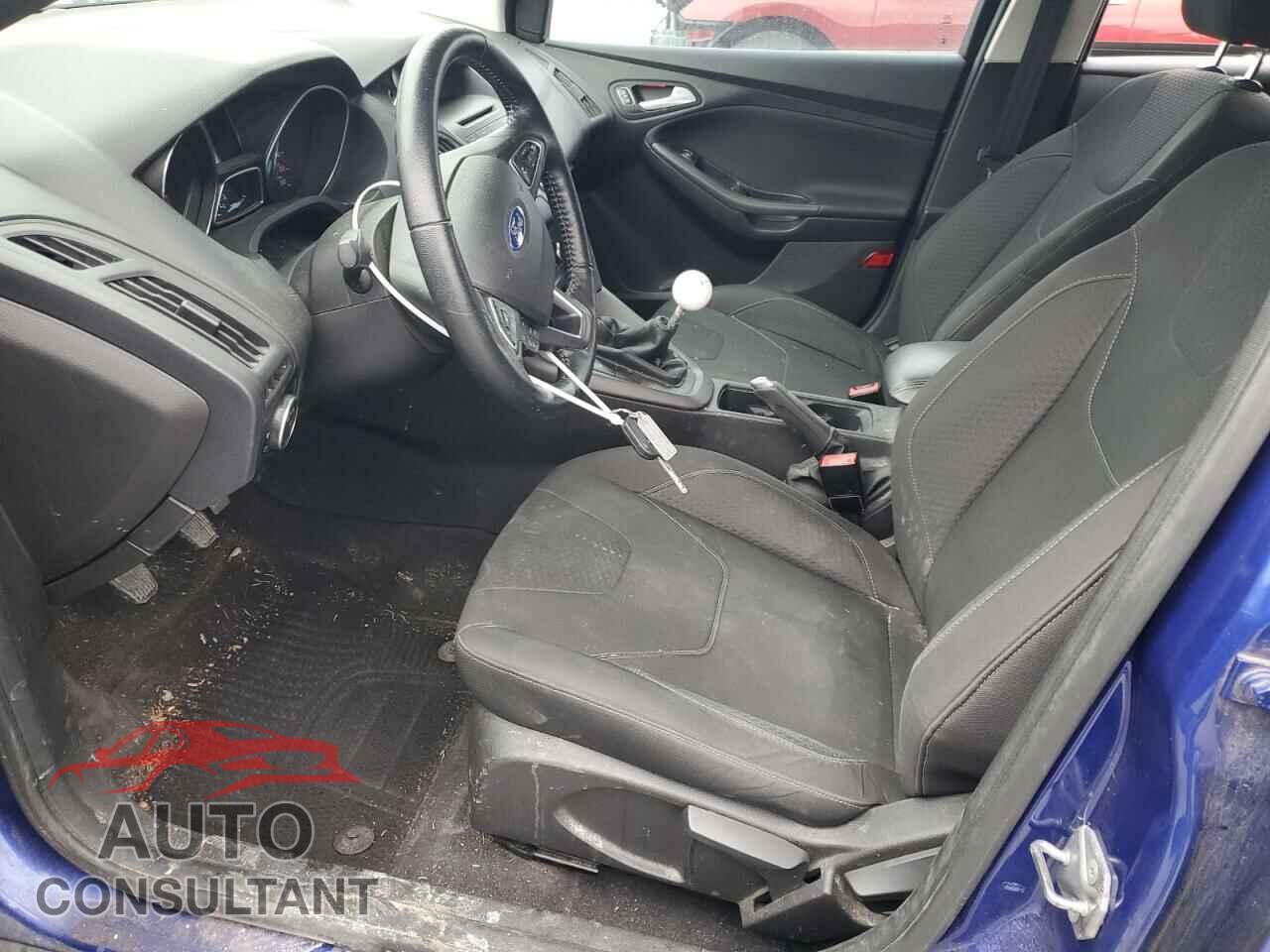 FORD FOCUS 2015 - 1FADP3K22FL296844