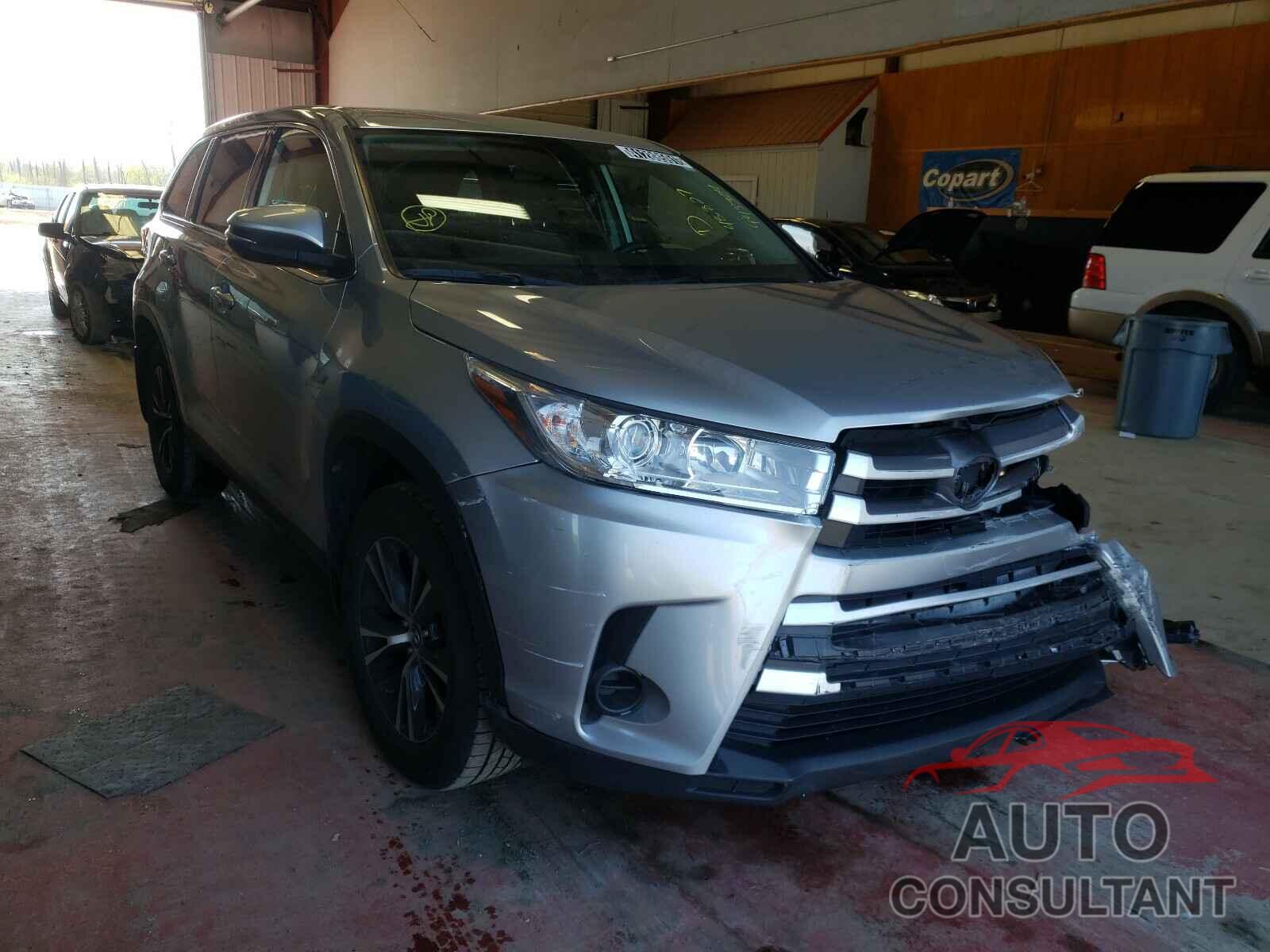 TOYOTA HIGHLANDER 2019 - 5TDBZRFH9KS945304