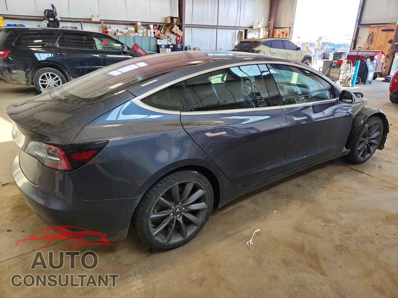 TESLA MODEL 3 2018 - 5YJ3E1EA2JF028861