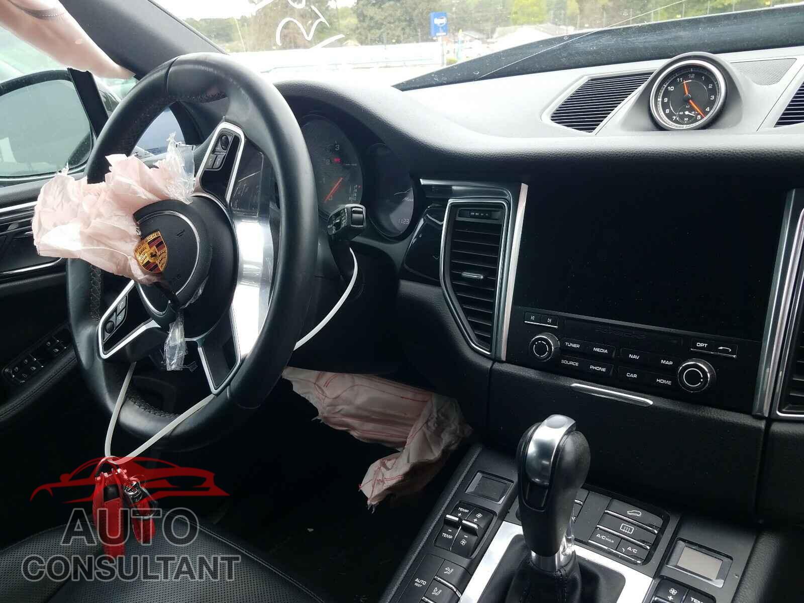PORSCHE MACAN 2017 - WP1AA2A5XHLB00283