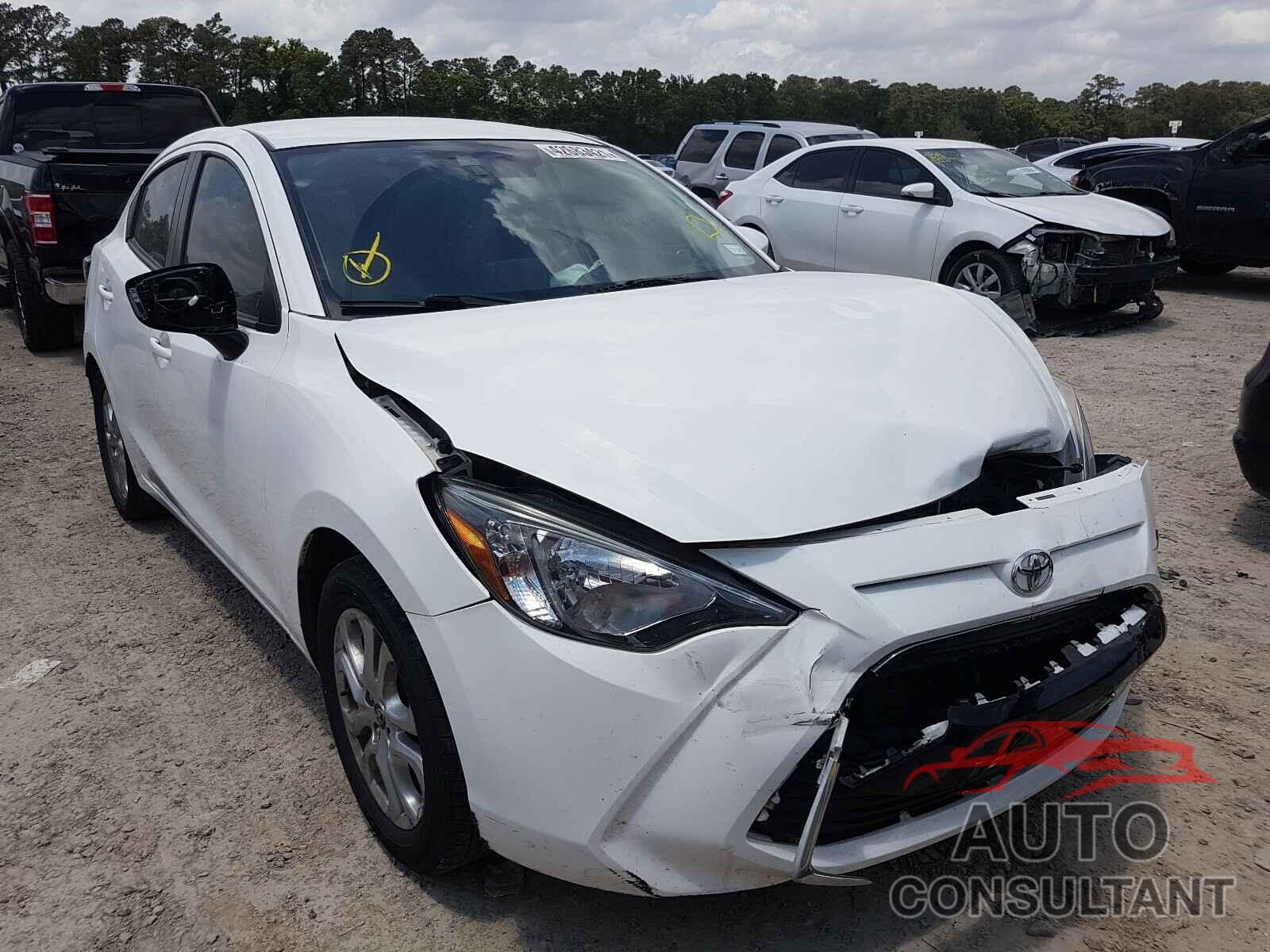TOYOTA YARIS 2017 - 3MYDLBYV6HY154591