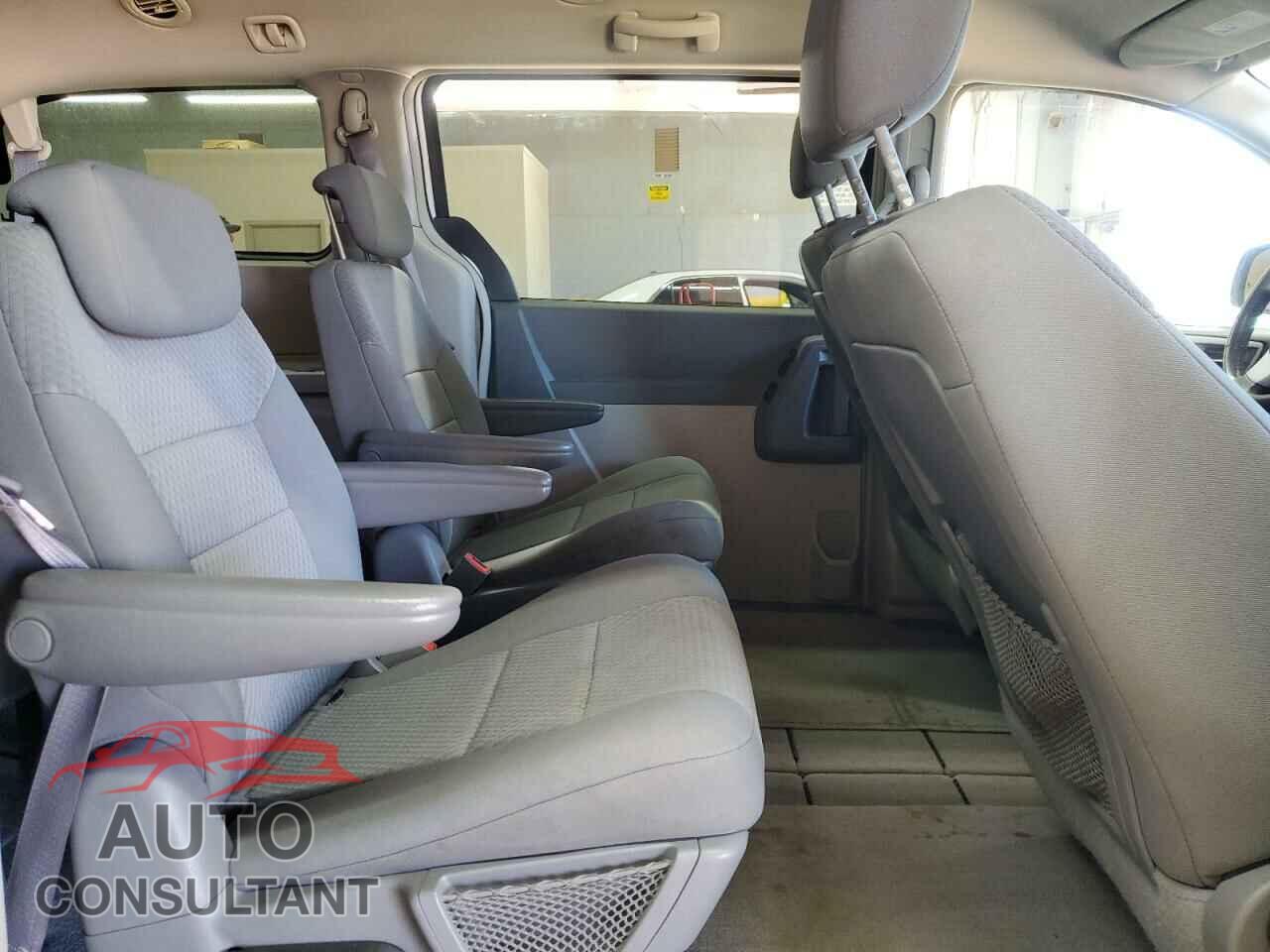 DODGE CARAVAN 2010 - 2D4RN5D16AR145059