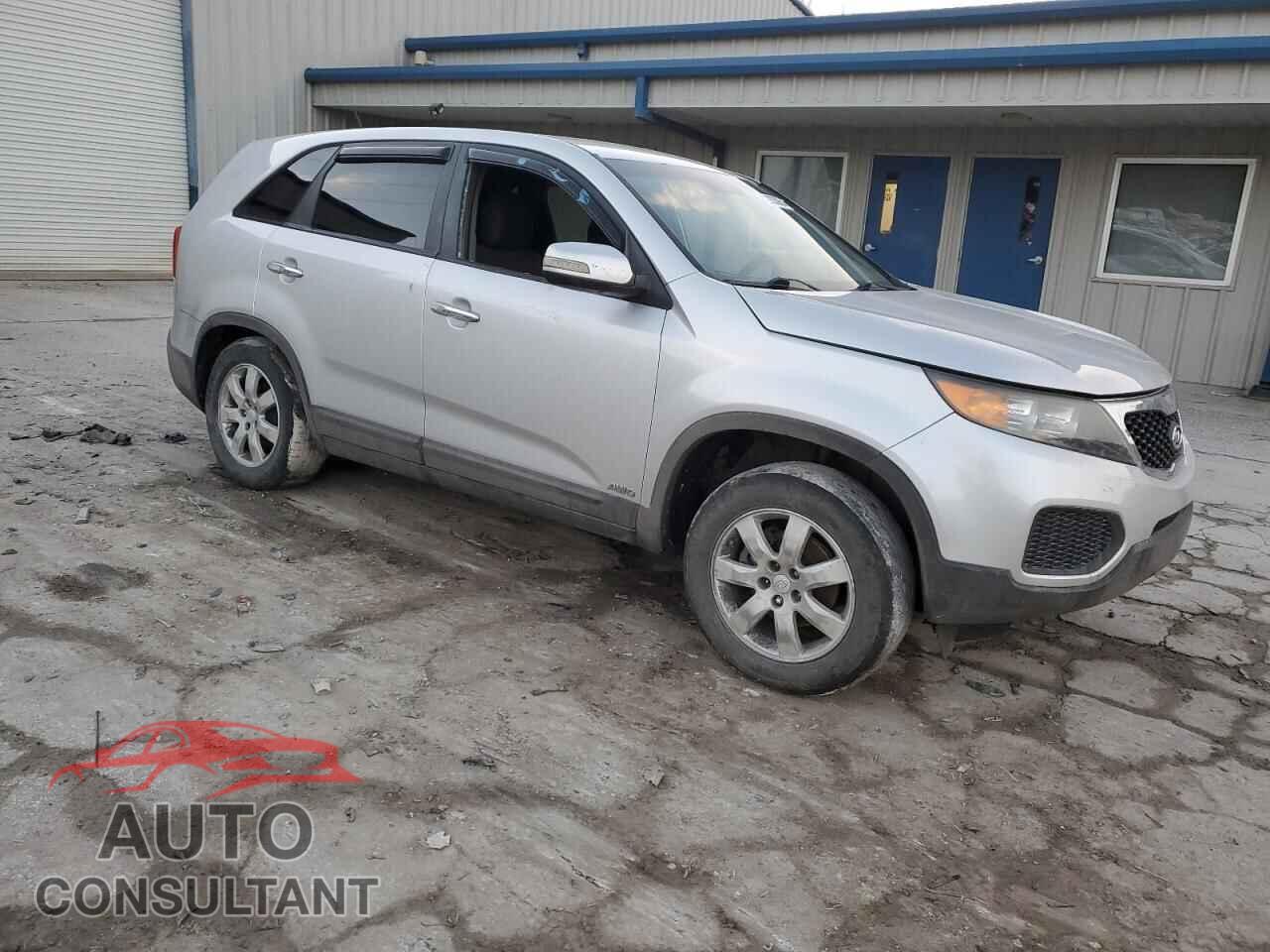 KIA SORENTO 2011 - 5XYKTCA10BG166315