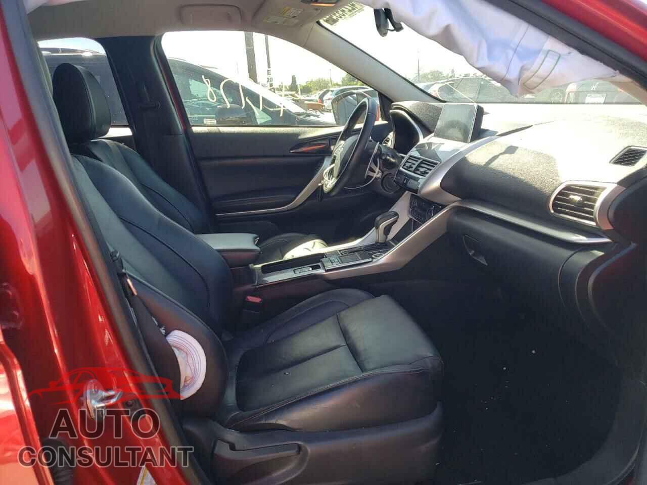 MITSUBISHI ECLIPSE 2018 - JA4AT5AA2JZ064676