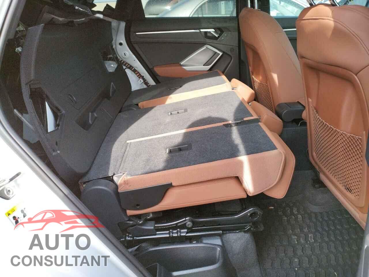 AUDI Q3 2020 - WA1EECF37L1029689