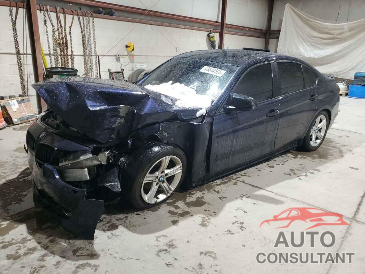 BMW 3 SERIES 2013 - WBA3B5G54DNS01041