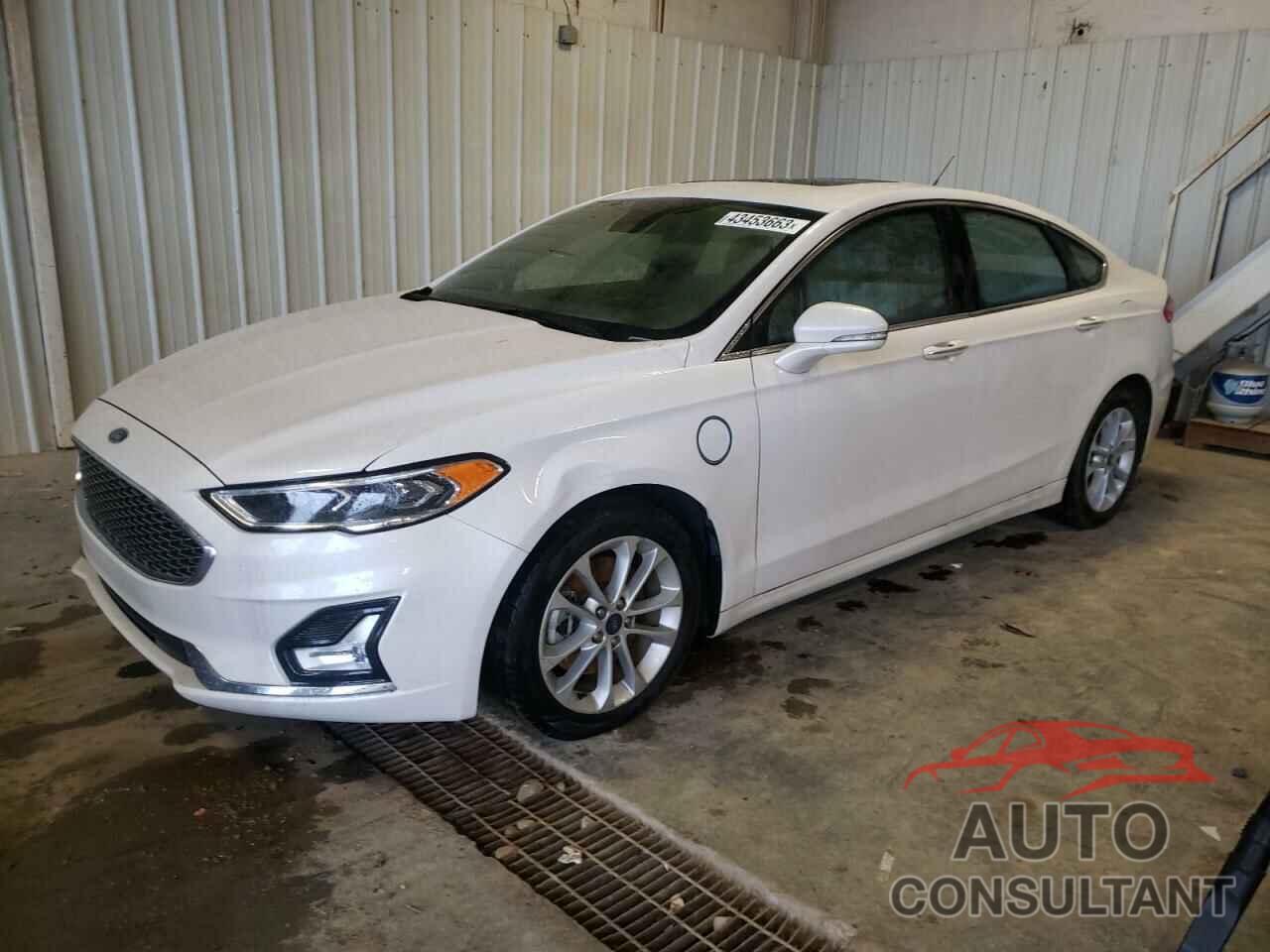 FORD FUSION 2019 - 3FA6P0SU5KR159675