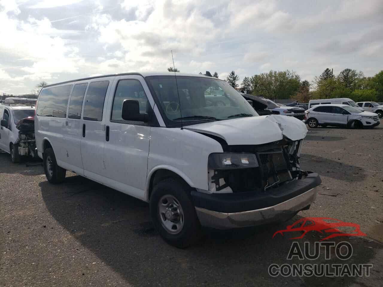 CHEVROLET EXPRESS 2018 - 1GAZGPFG1J1256166