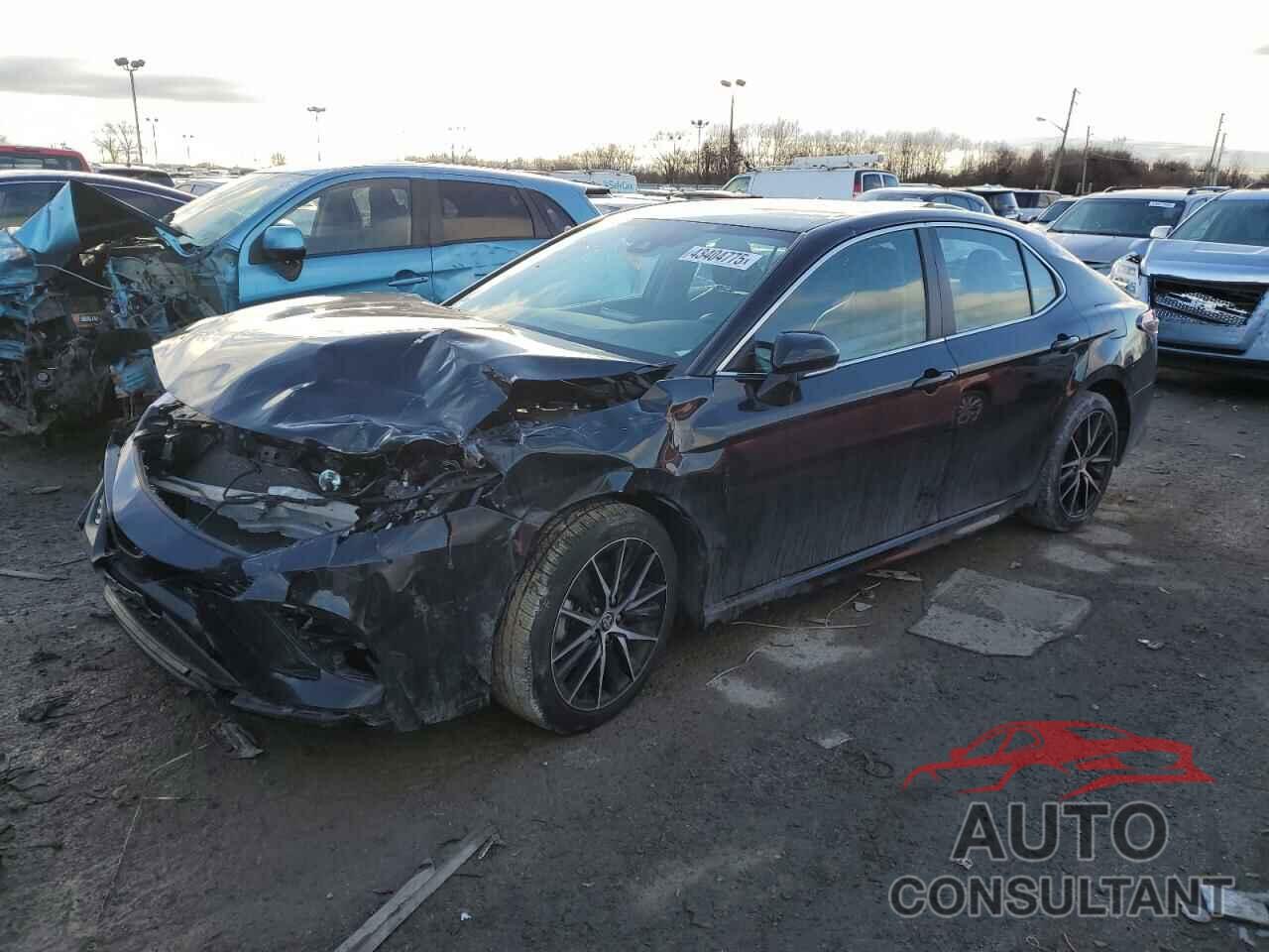 TOYOTA CAMRY 2022 - 4T1G11AK0NU706155