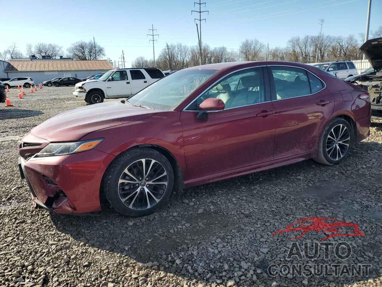 TOYOTA CAMRY 2018 - 4T1B11HK2JU610392