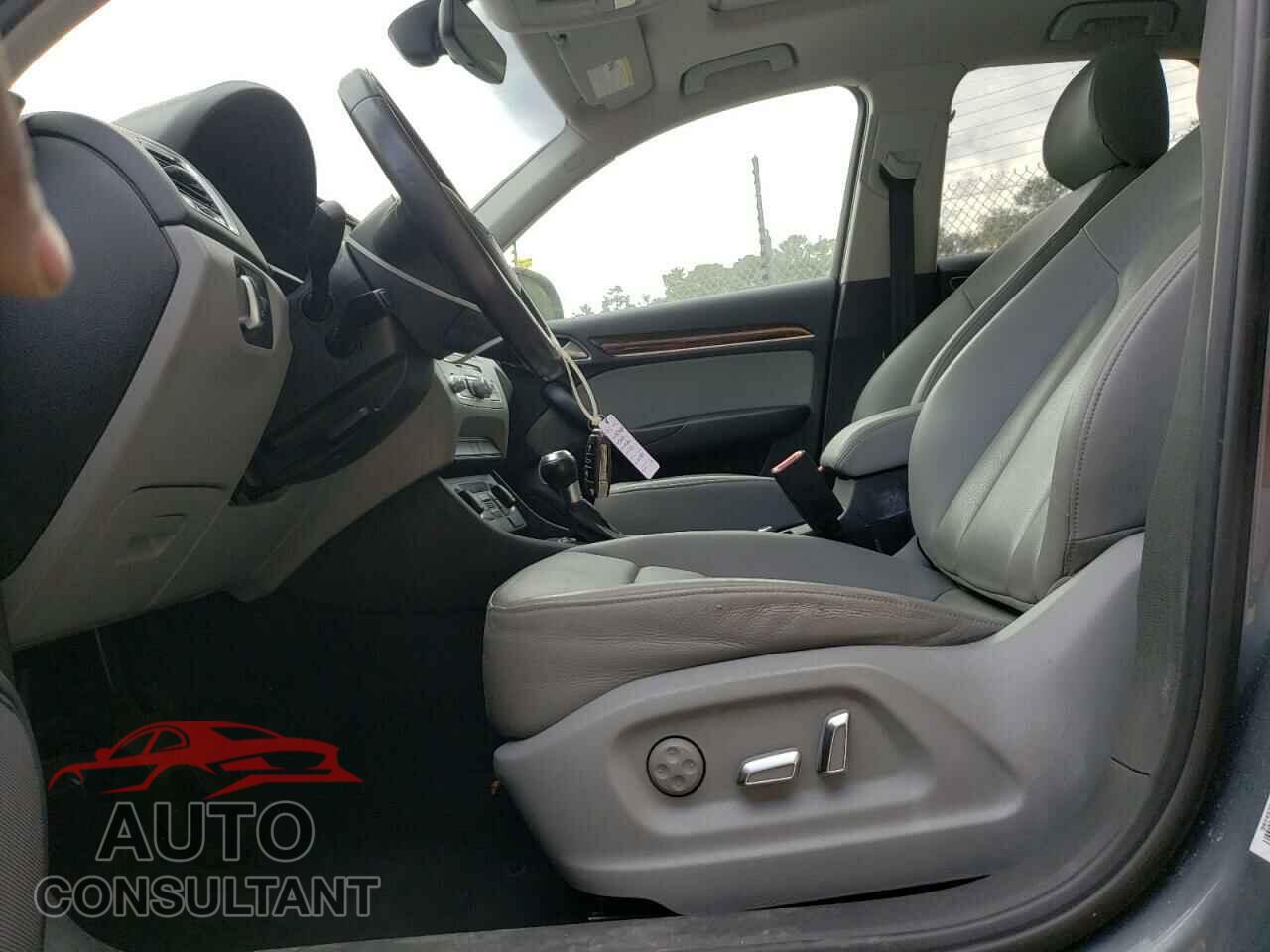 AUDI Q3 2017 - WA1HCCFS1HR010364