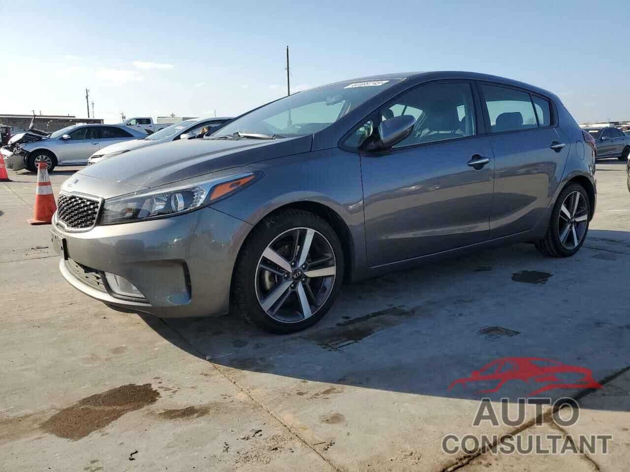 KIA FORTE 2017 - KNAFX5A86H5706330