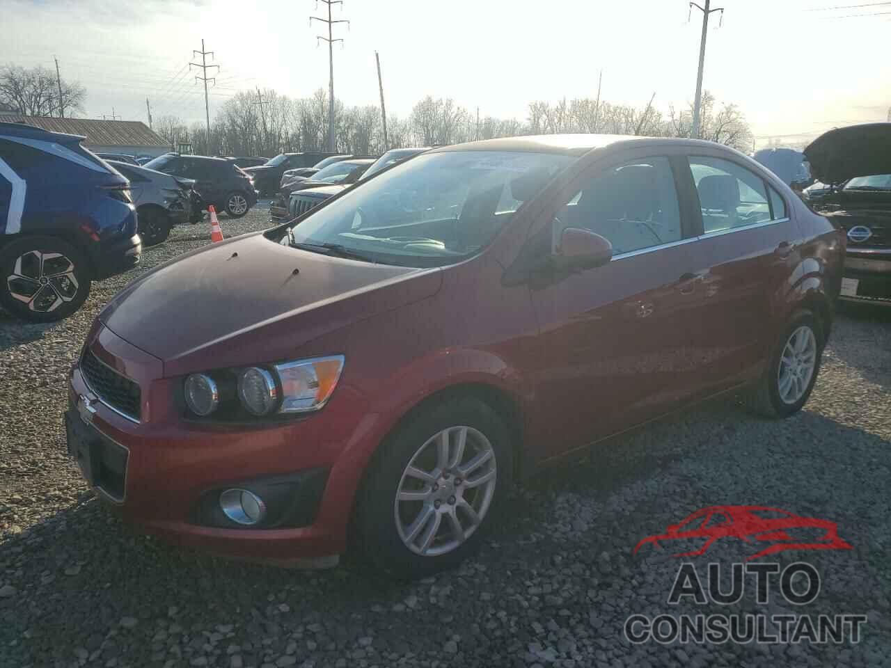 CHEVROLET SONIC 2012 - 1G1JC5SH5C4208957