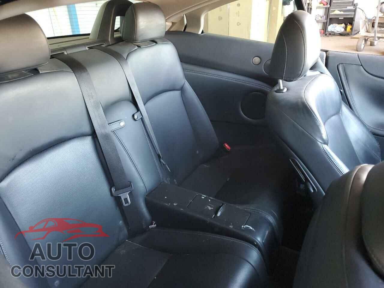 LEXUS IS 2010 - JTHFF2C2XA2500852