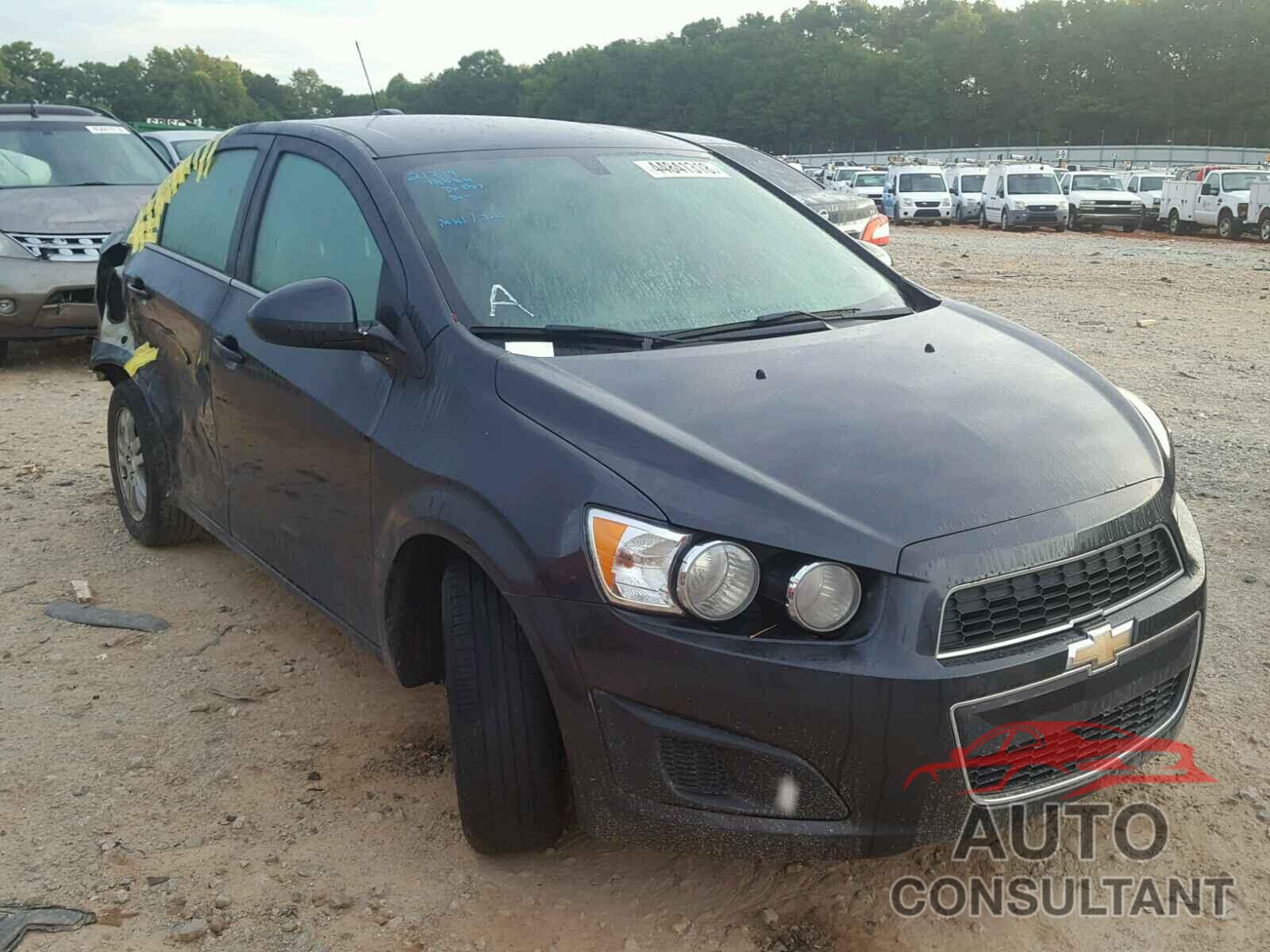 CHEVROLET SONIC 2015 - 1G1JC5SH5F4146013