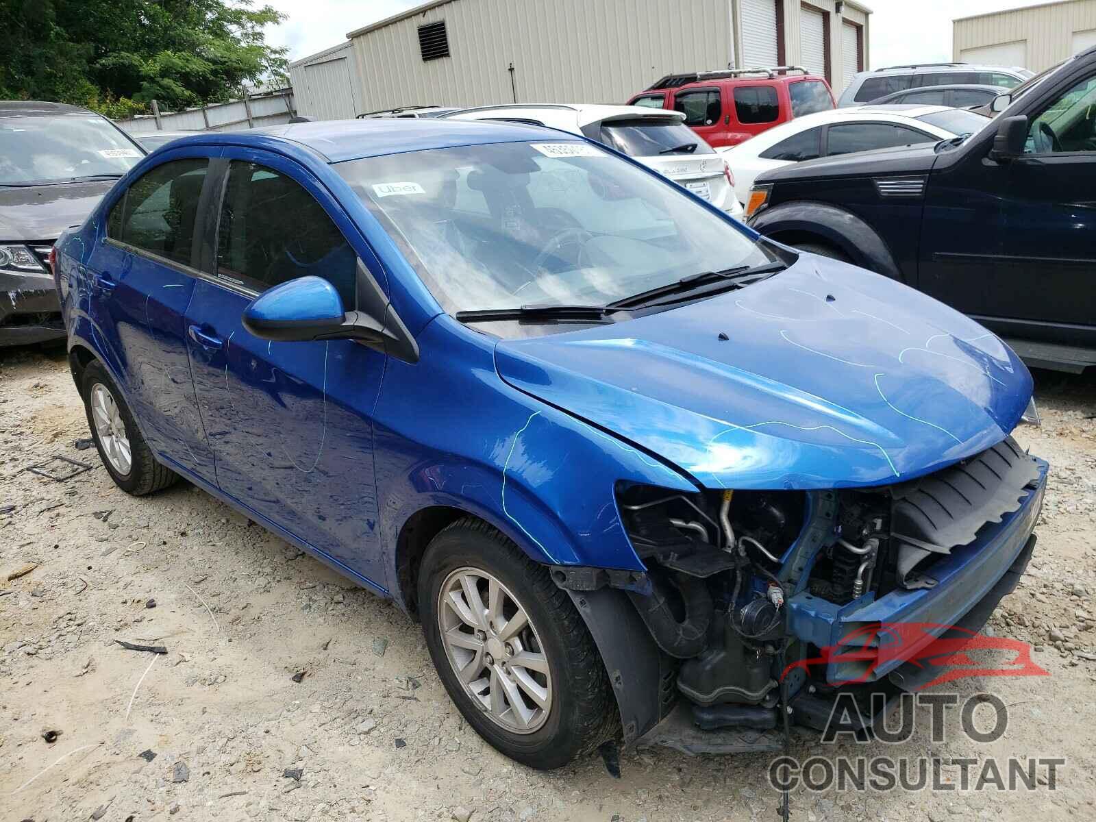 CHEVROLET SONIC 2017 - 1G1JD5SH2H4128861