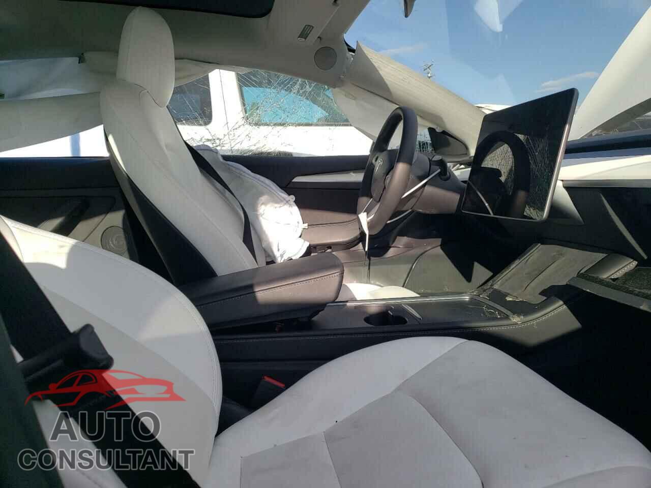 TESLA MODEL 3 2022 - 5YJ3E1EA6NF321815