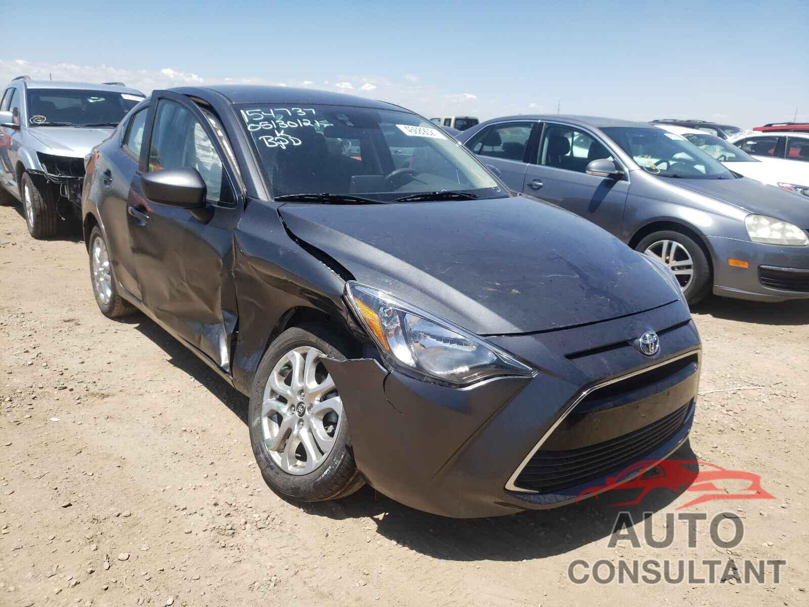 TOYOTA YARIS 2017 - 3MYDLBYV3HY194644