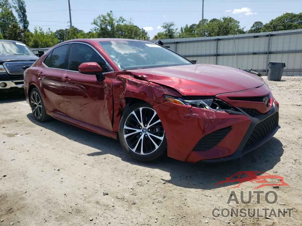 TOYOTA CAMRY 2018 - 4T1B11HK6JU533140
