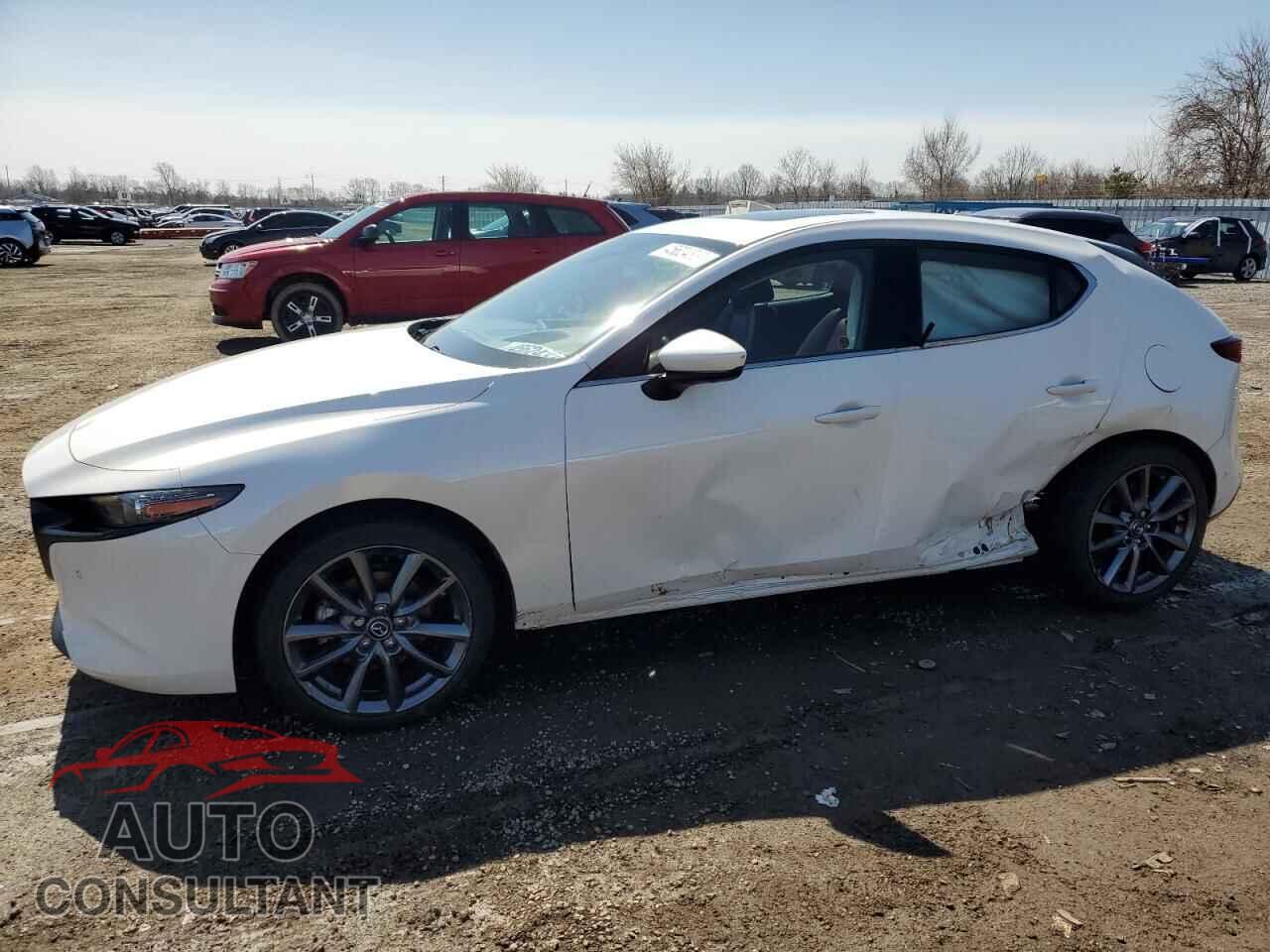 MAZDA 3 2021 - JM1BPBML5M1345657